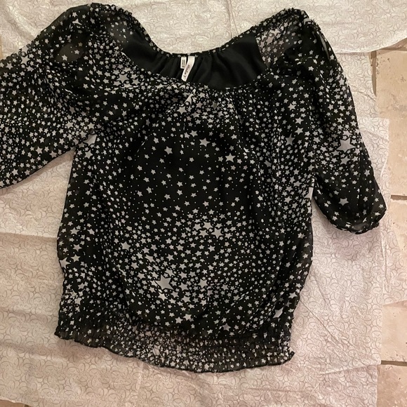 Black and White Star Top - Picture 1 of 3